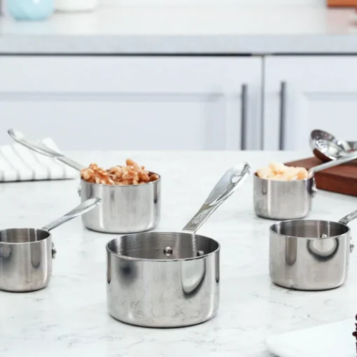 Outlet 5-Piece Measuring Cup Set / Measure with Precision Kitchen Accessories